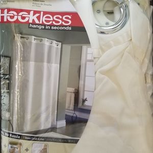 HOOKLESS SHOWER- Ivory